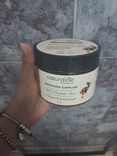 Customer photo review of Mascara Reparación Profunda Aloe & Argán Oil 300ml