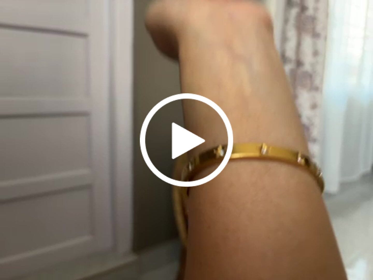 Customer video review of Golden Line of Light Kada