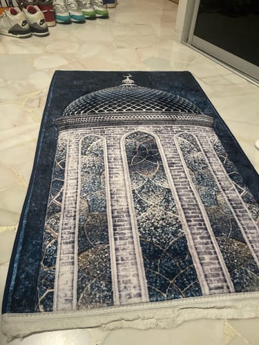 Customer photo review of Crystal Dome  Padded Prayer Mat