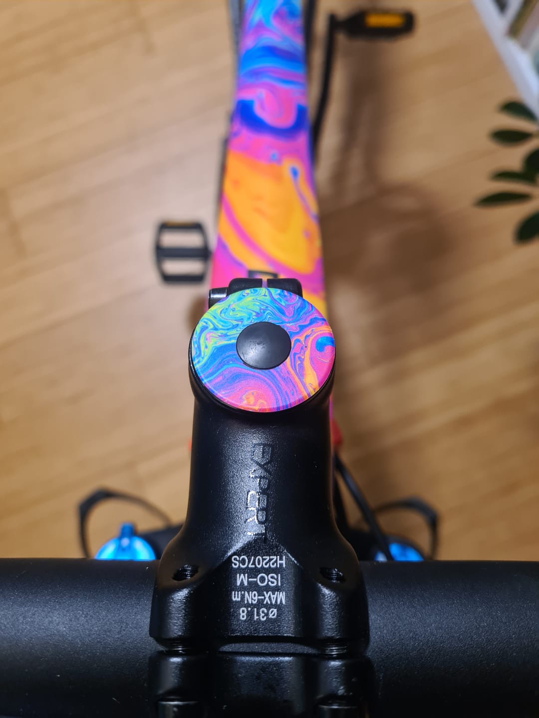 Customer photo review of Oil Slick Topcap