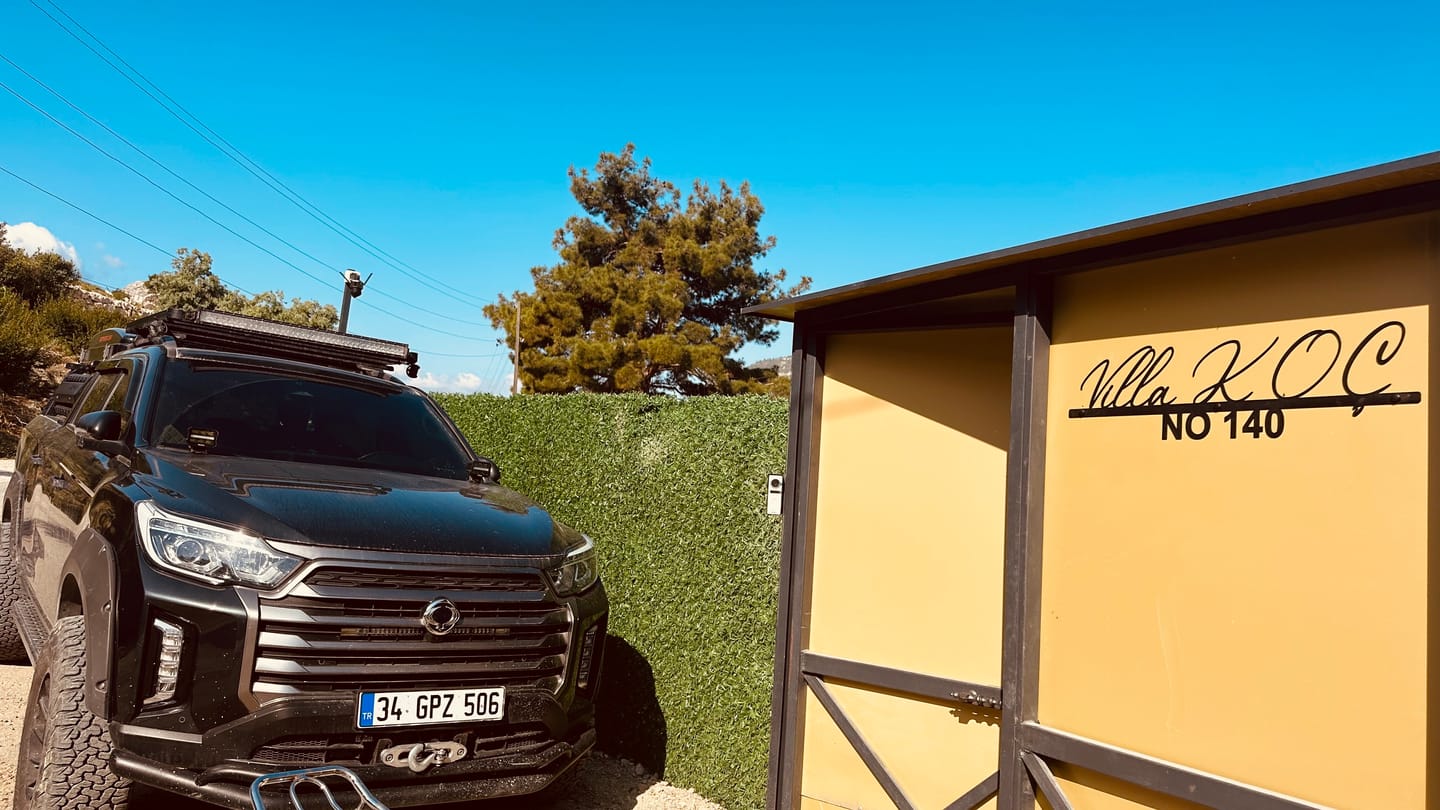 Customer photo review of Kişiye Özel Metal Aile İsimliği