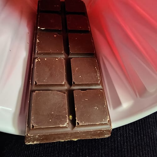 Customer photo review of Vegan Pistachio Knafeh Chocolate Bar