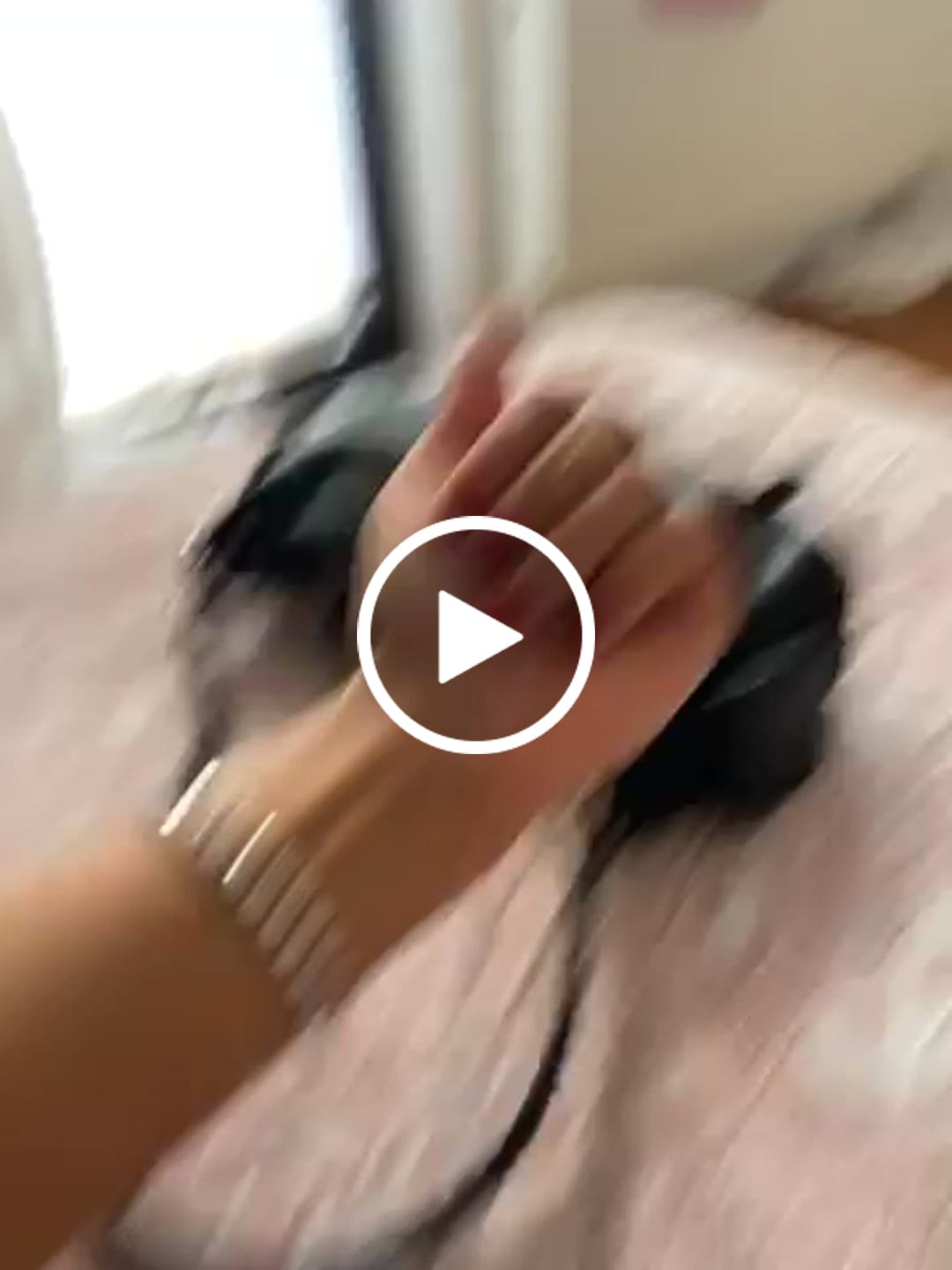 Customer video review of Tennis Armband | 18K vergoldet