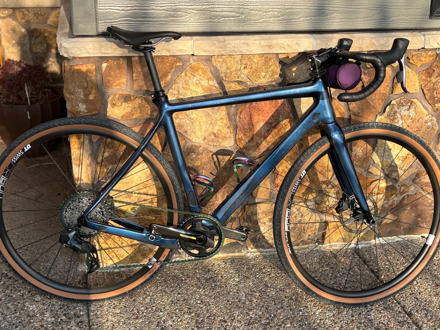 Customer photo review of Sparkle Shift Frame Keeper