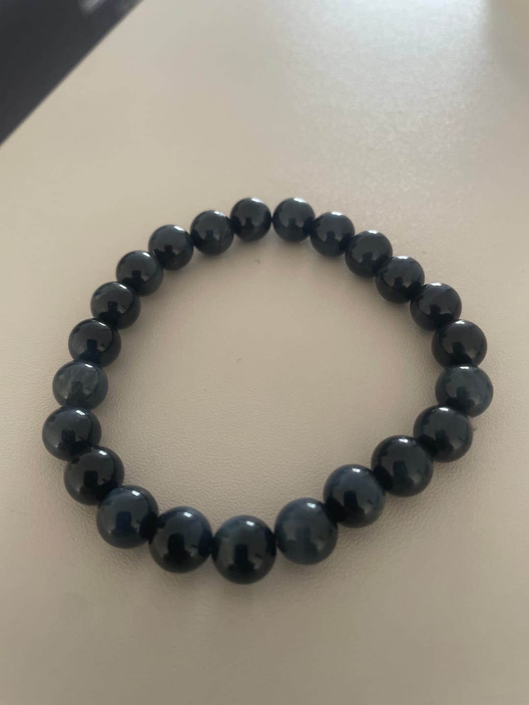 Customer photo review of Bracelet "Ange Gardien" en Oeil de Faucon