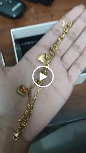 Customer video review of Hearts All Over Bracelet