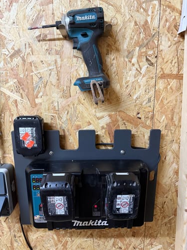 Customer photo review of Wandhalterung für Makita Akkus & Ladegeräte