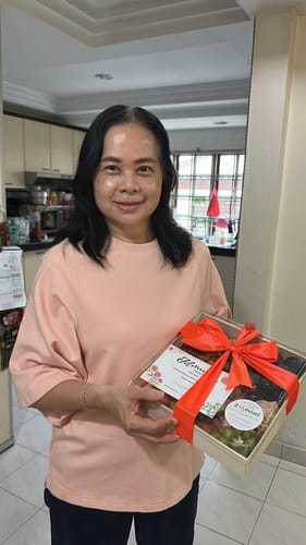 Customer photo review of Cyberjaya Parisian Cheese Fruit Grazing Platter (Malaysia)