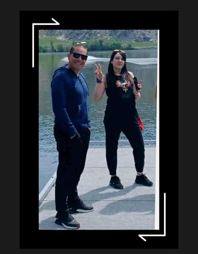 Customer photo review of Mis Raíces Blue