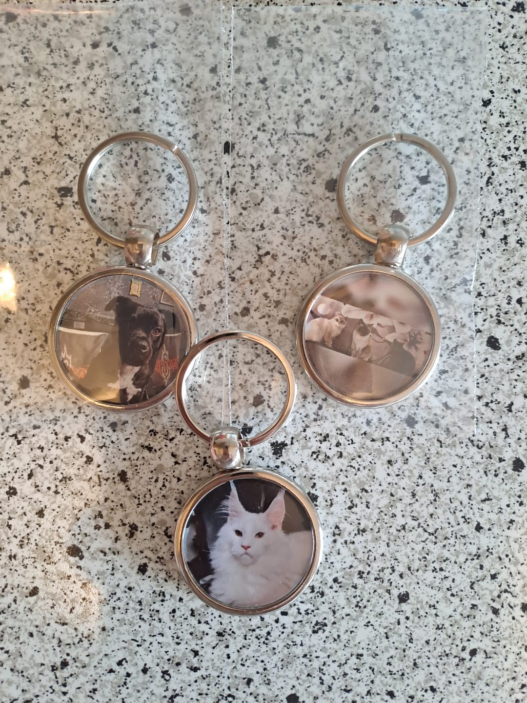 Customer photo review of Schlüsselanhänger-Bundle Rund 3x dein Foto für nur 19,90 €