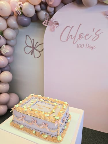 Customer photo review of adele sheet cake