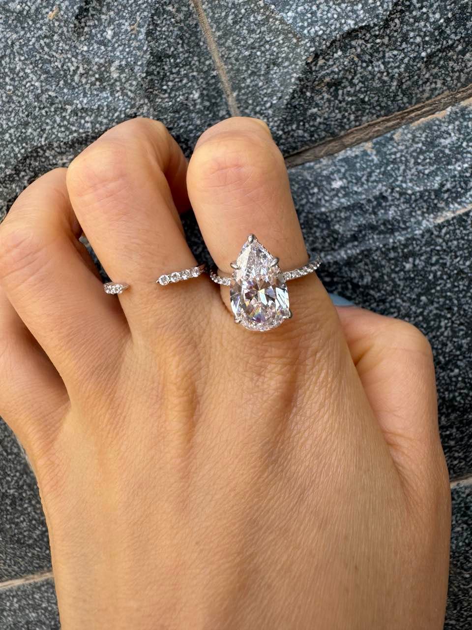Customer photo review of S925 4.5Ct Pear Cut Wedding Ring & Open Wedding Band Bridal Rings Travel Rings For Her