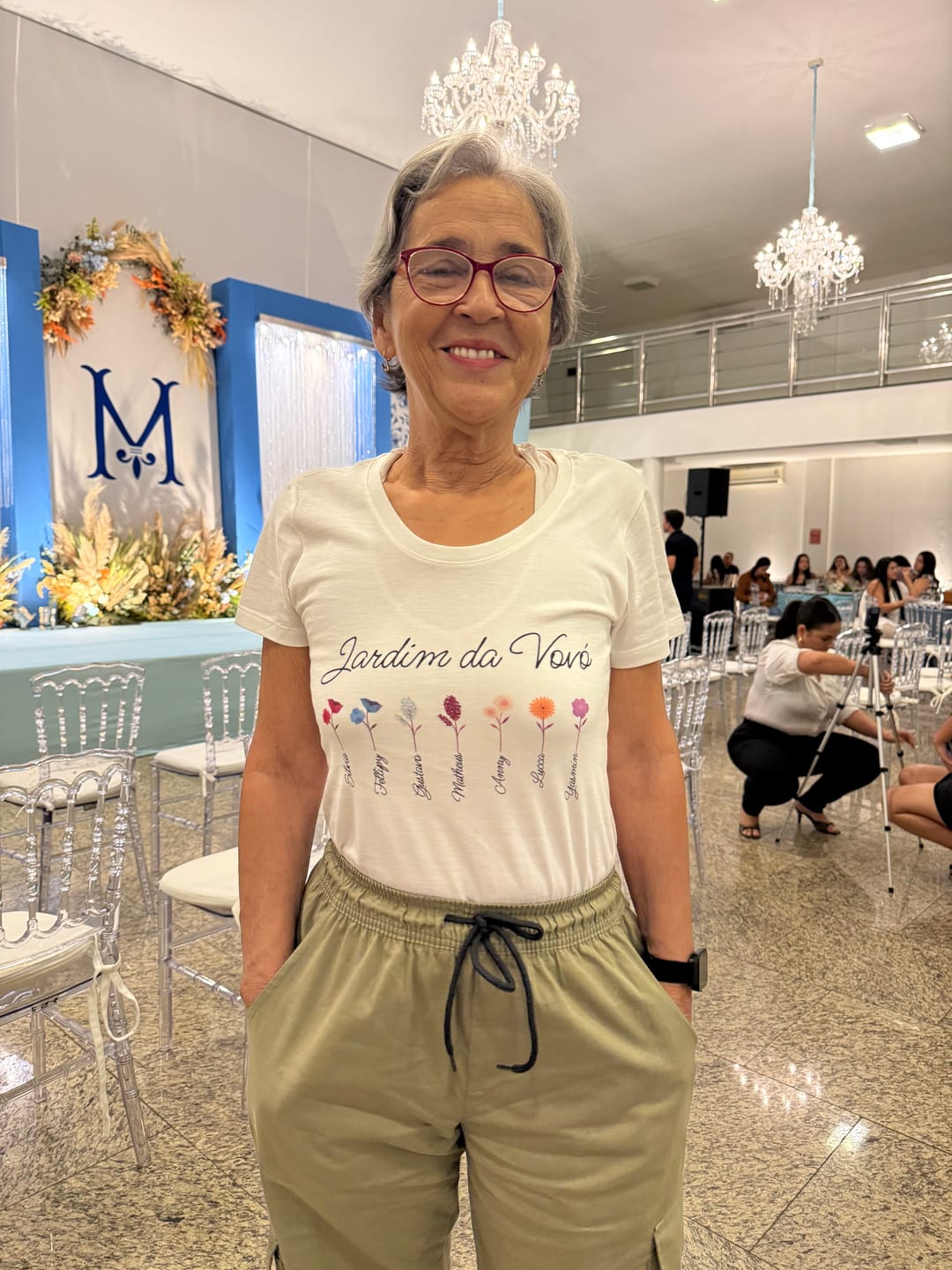 Customer photo review of Camiseta Personalizada Jardim da Vovó - BRANCA - Algodão 100%