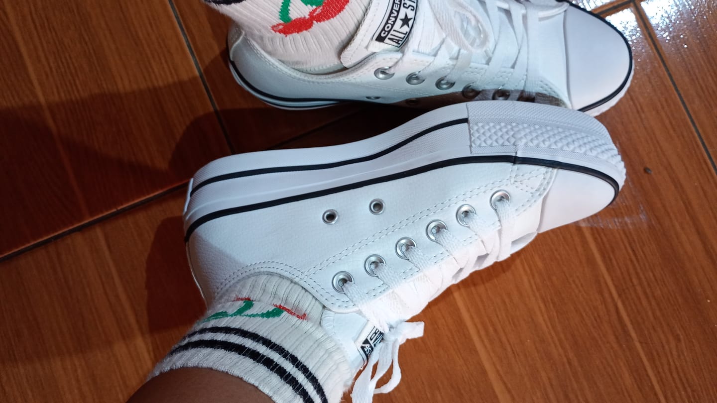 Customer photo review of Zapatillas Converse Chuck Taylor Platform Leather Blanco