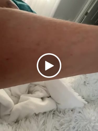 Customer video review of Besque™ Magic Body Oil - 100ml