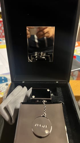 Customer photo review of Armaf Club De Nuit Intense Man Parfum Limited Edition