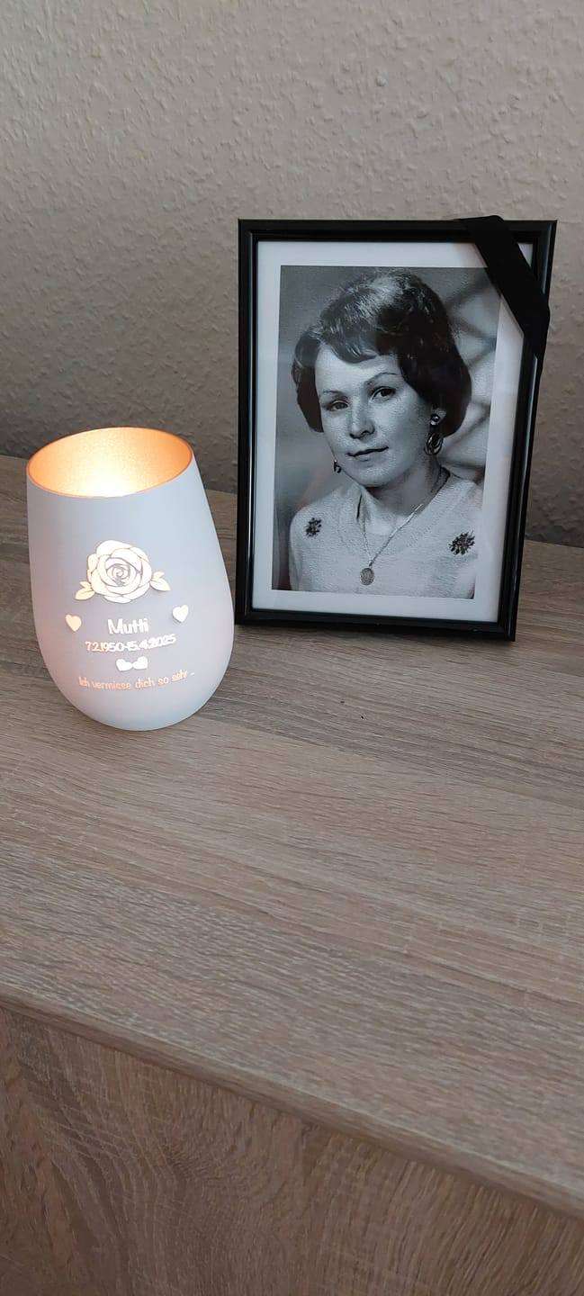 Customer photo review of Wir vermissen dich ... - Individuelles Trauerlicht