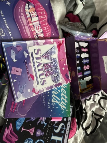 Customer photo review of Ri$h Hustler Baller Bundle
