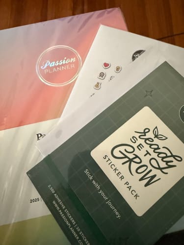 Customer photo review of Weekly 2025 Planner Rainbow Prisma