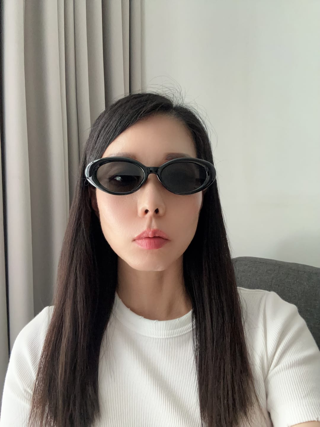 Customer photo review of Juno Oval Framed Sunglasses