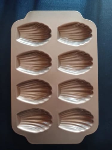Customer photo review of Moule à gâteau Madeleine antiadhésif à 8/18 trous, coque en acier au carbone, moule de cuisson, biscuits, chocolat, ustensiles de cuisson, accessoires de cuisine