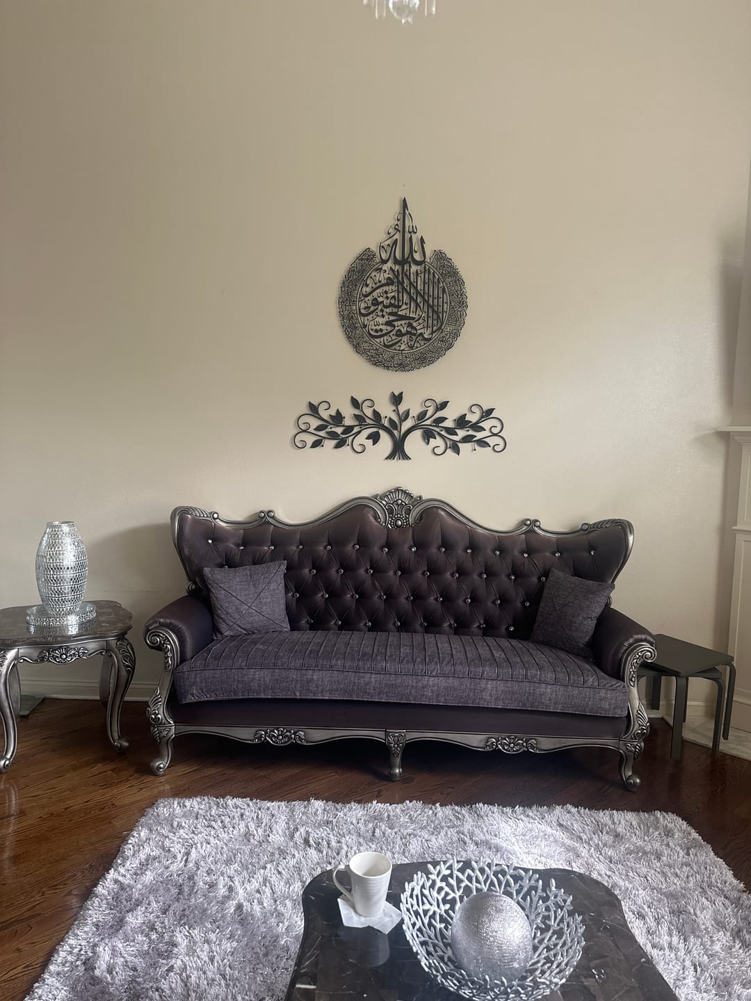 Customer photo review of Ayatul Kursi Calligraphy Matte Metal Islamic Wall Art