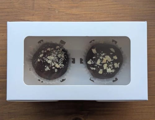 Customer photo review of Boîtes à cupcakes avec Inserts, boîtes à gâteaux avec fenêtre transparente, porte-cupcakes, 2/4/6 trous, boîtes à muffins pour les vacances