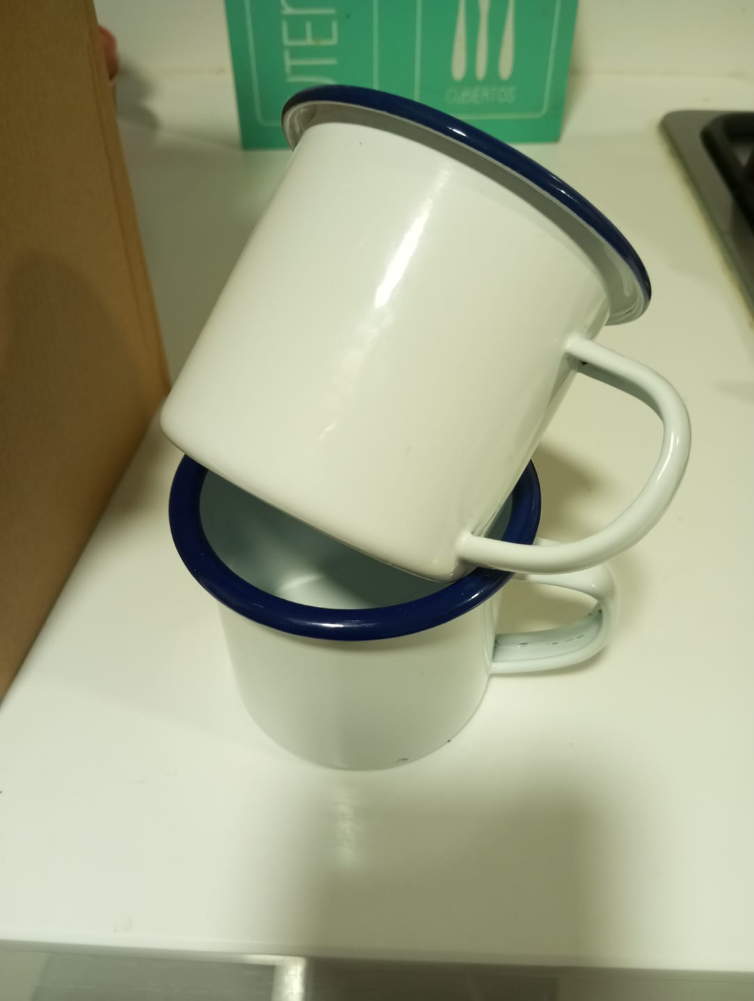 Customer photo review of Set de 6 Mugs Bolton Enlozados 8 cm (0.40 mm espesor)