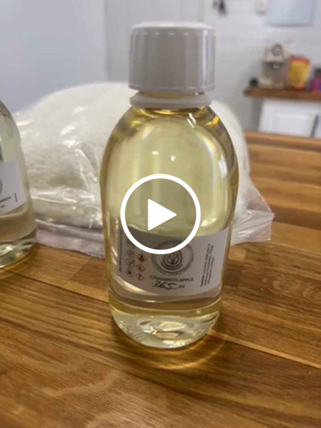Customer video review of Fragancia CINNAMON APPLE