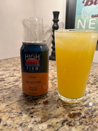 Customer photo review of Blood Orange D9 THC Seltzer