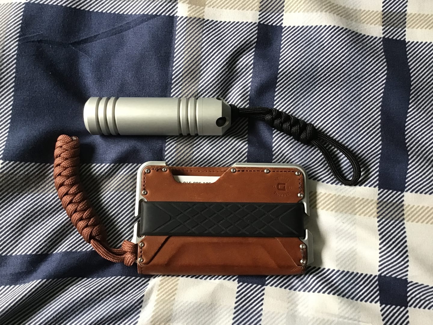Customer photo review of 550 DOUBLE LOOP PARACORD/LANYARD