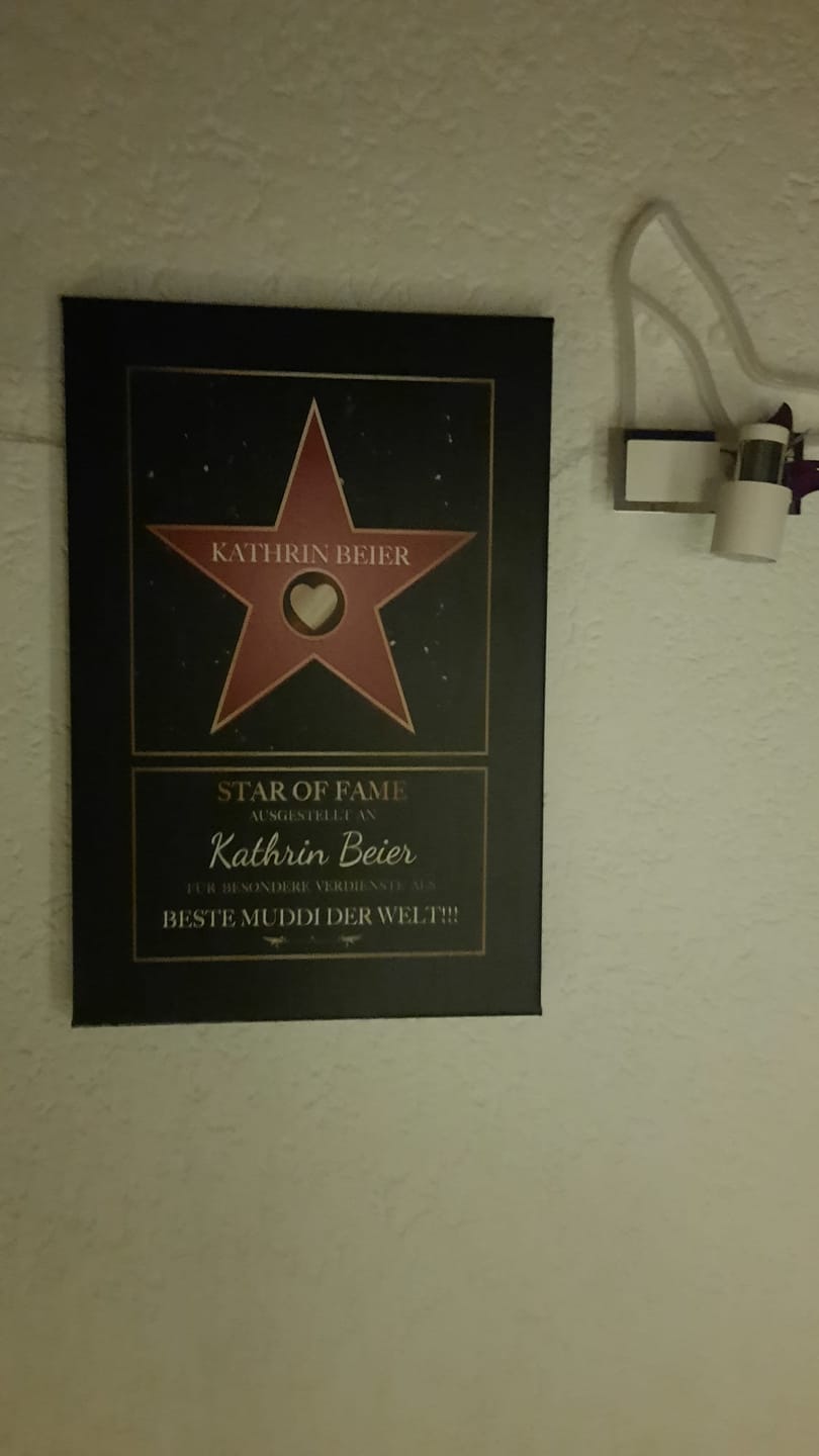 Customer photo review of Star of Fame - Eltern-Leinwand