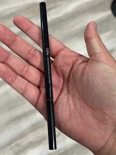 Customer photo review of High Definition Gel Eyeliner