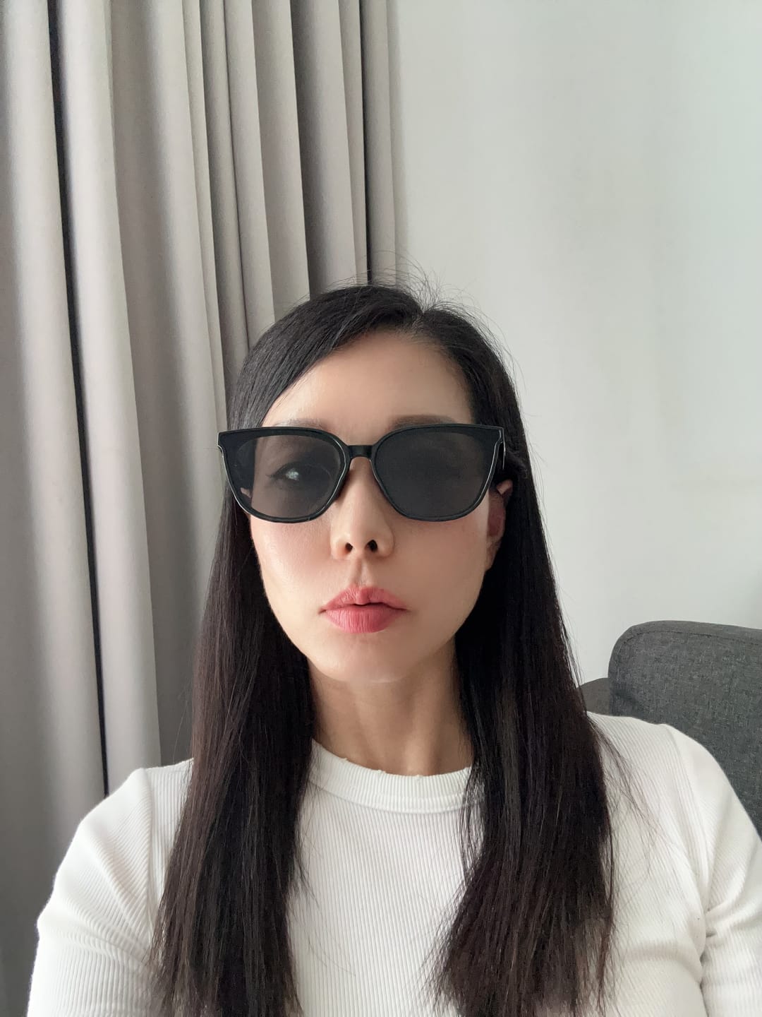 Customer photo review of Taylor Rectangular Framed Sunglasses