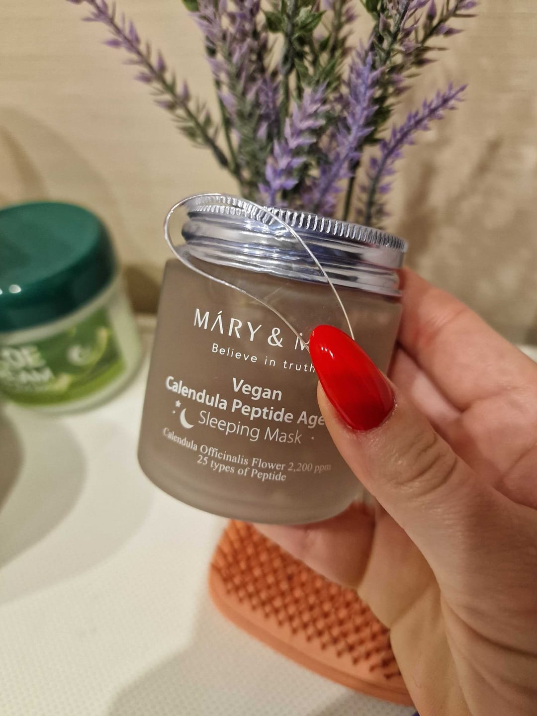 Customer photo review of Pretvecuma miega maska Mary&May Calendula Peptide Ageless Sleeping Mask