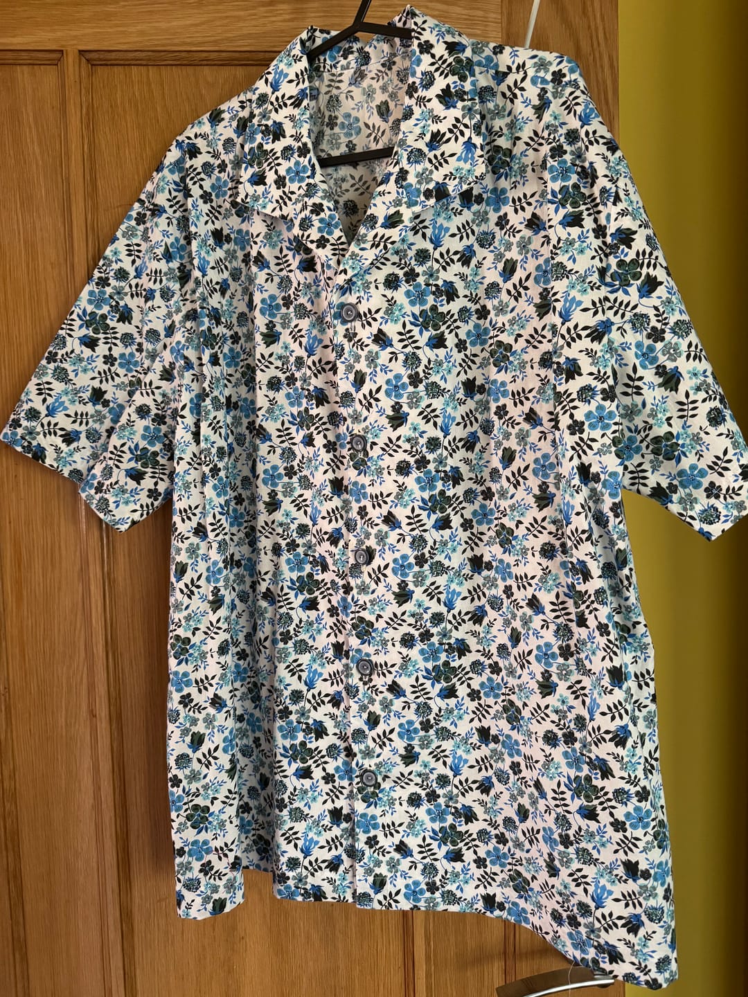 Customer photo review of Delicate Flowers and Leaves Cotton Poplin Fabric