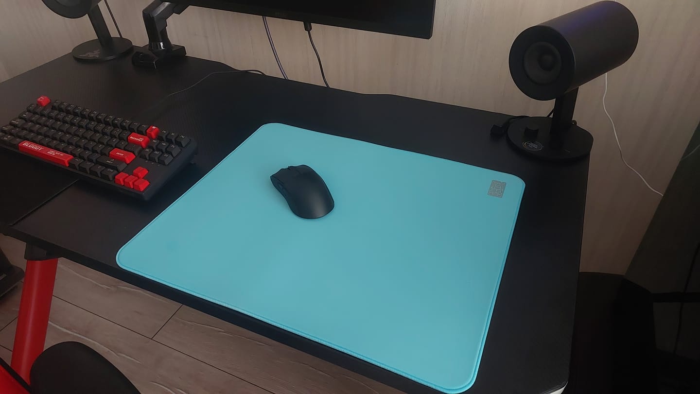 Customer photo review of ESPTiger Shan Hai Series [Chuan Yun] Poron Mousepad - Baby Blue