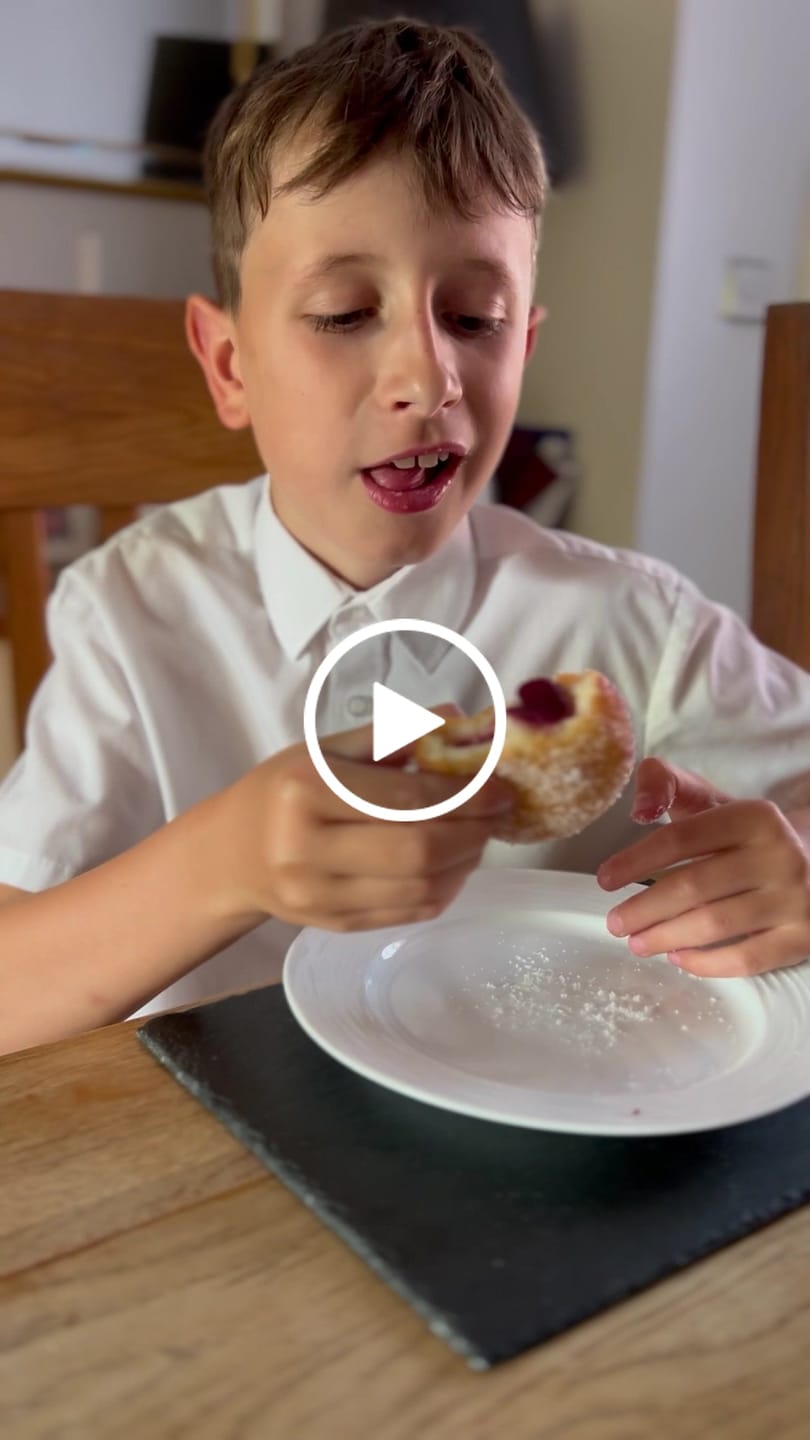 Customer video review of The Jammy Box