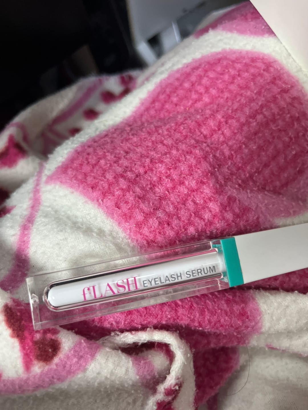 Customer photo review of Flash Serum Para Crecimiento de las Pestañas 2 ml
