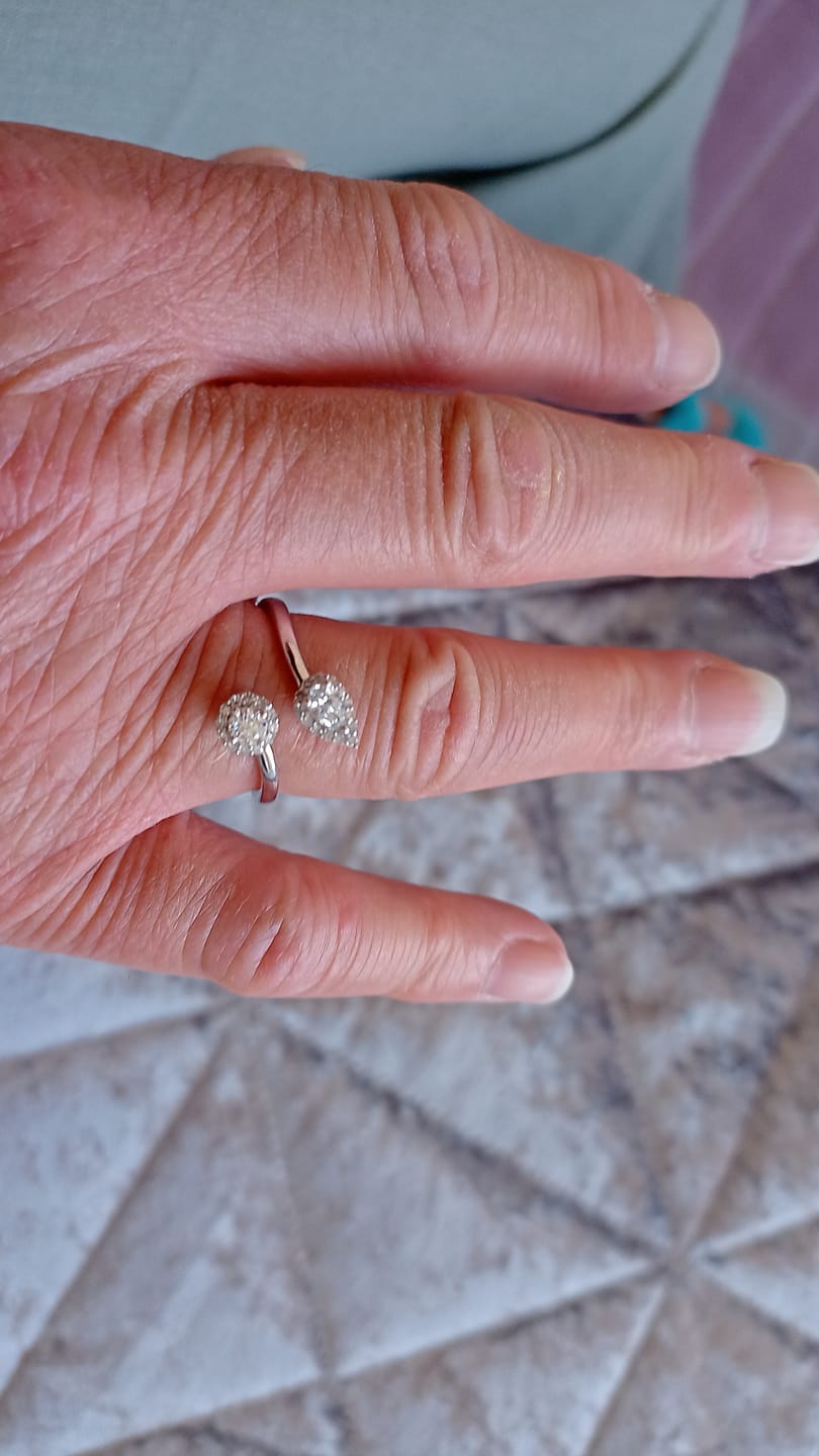 Customer photo review of Ethereal Bypass Lab Grown Diamond Ring