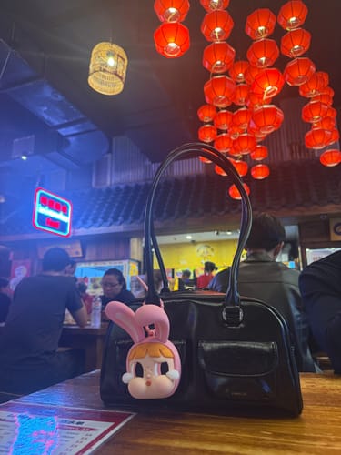 Customer photo review of STAND OIL - Chubby bag / Black