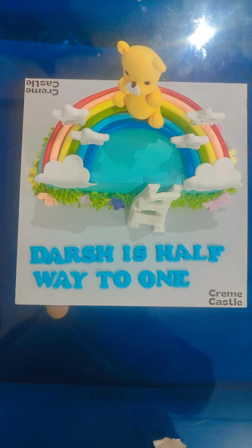 Customer photo review of Teddy Half Design Cake