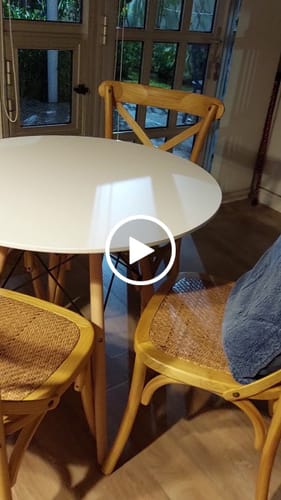 Customer video review of Mesa Eames Redonda 80cm Patas De Madera Premium