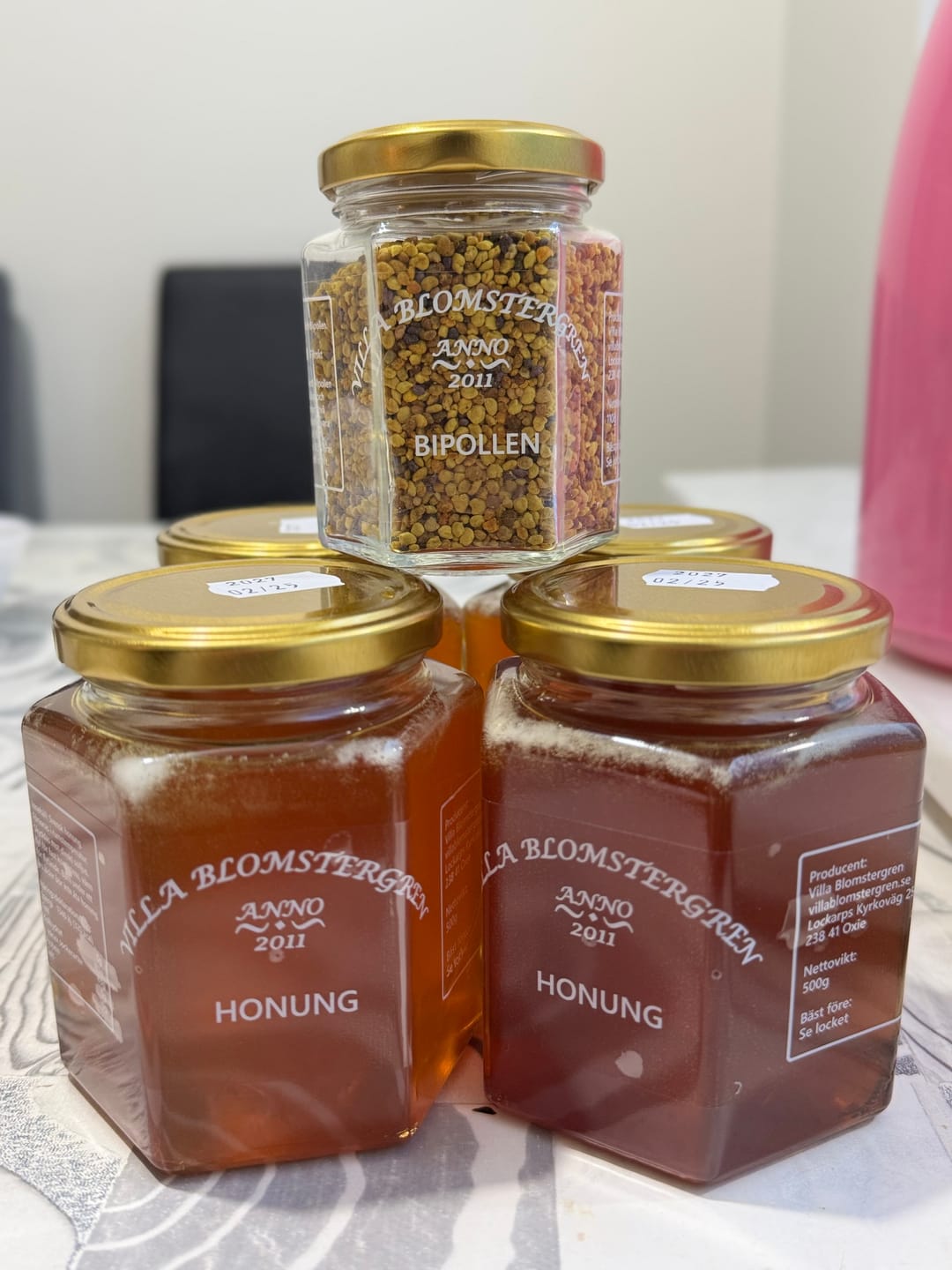 Customer photo review of 2 kg flytande honung + 110g bipollen för 579kr ink. fri frakt!