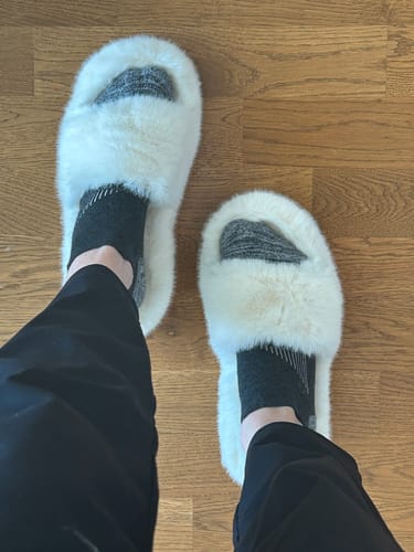 Customer photo review of Alicia Faux Fur Slippers