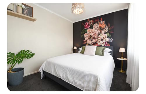 Customer photo review of HOME by Makkala Floral - Custom Sized Wallpaper Mural (per m2)