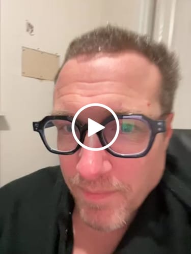 Customer video review of Kiri