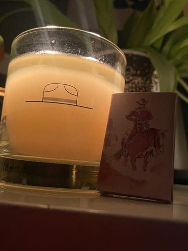 Customer photo review of Oud Ranch Candle
