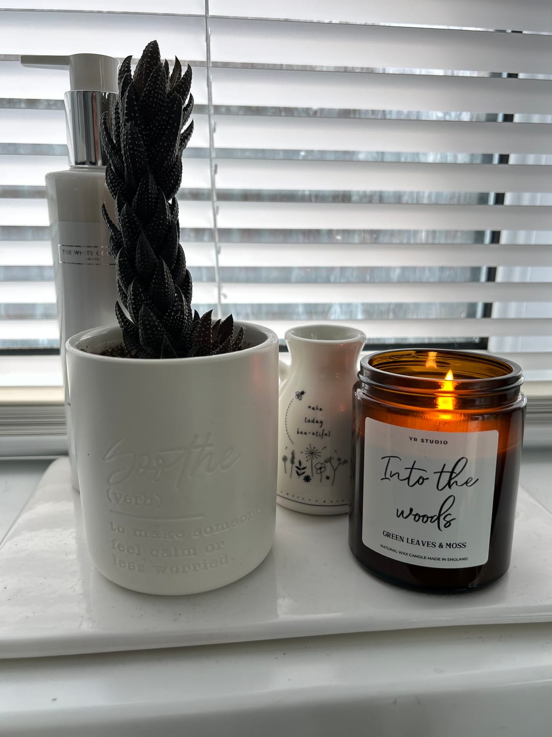 Customer photo review of "Into The Woods" Natural Wax Candle