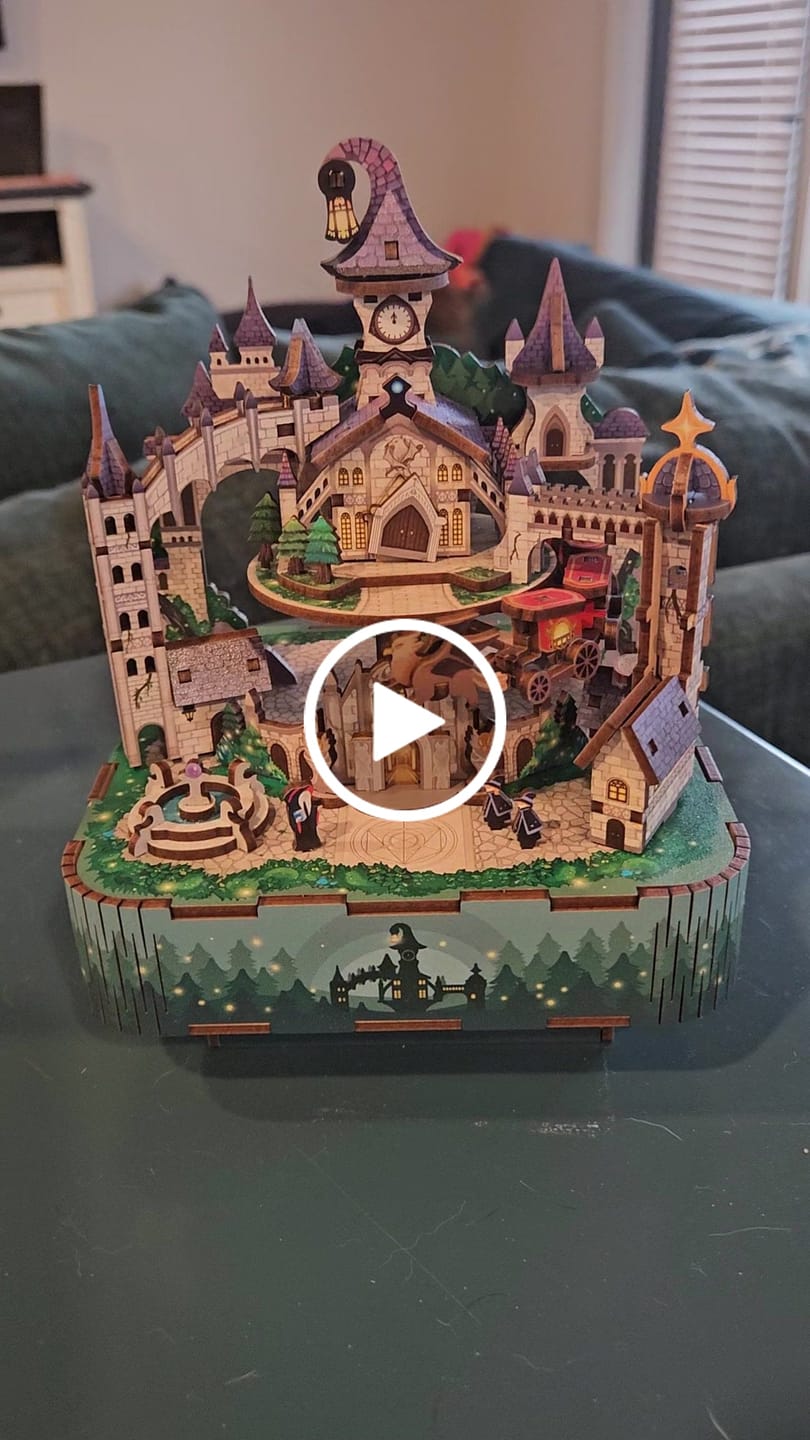 Customer video review of Rokrgeek Harry Potter Wizarding Castle Attic 3D Wooden Puzzle